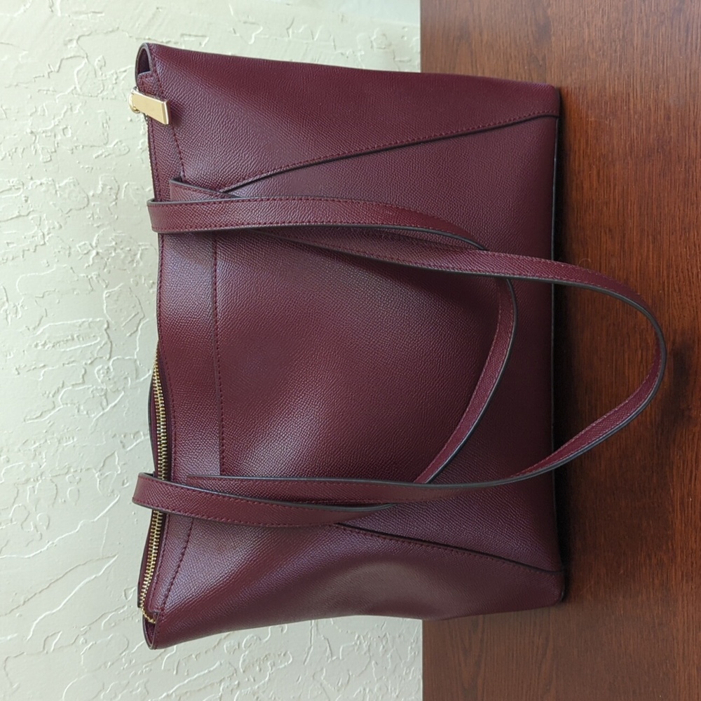 MICHAEL Michael Kors Oxblood Maddie Medium Crossgrain Leather Tote Bag - Picture 5 of 15